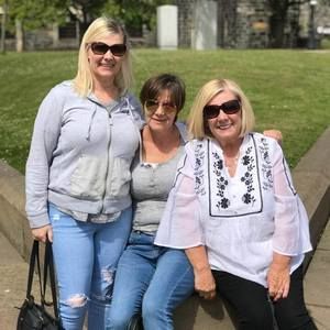 Meet your Posher, Fay